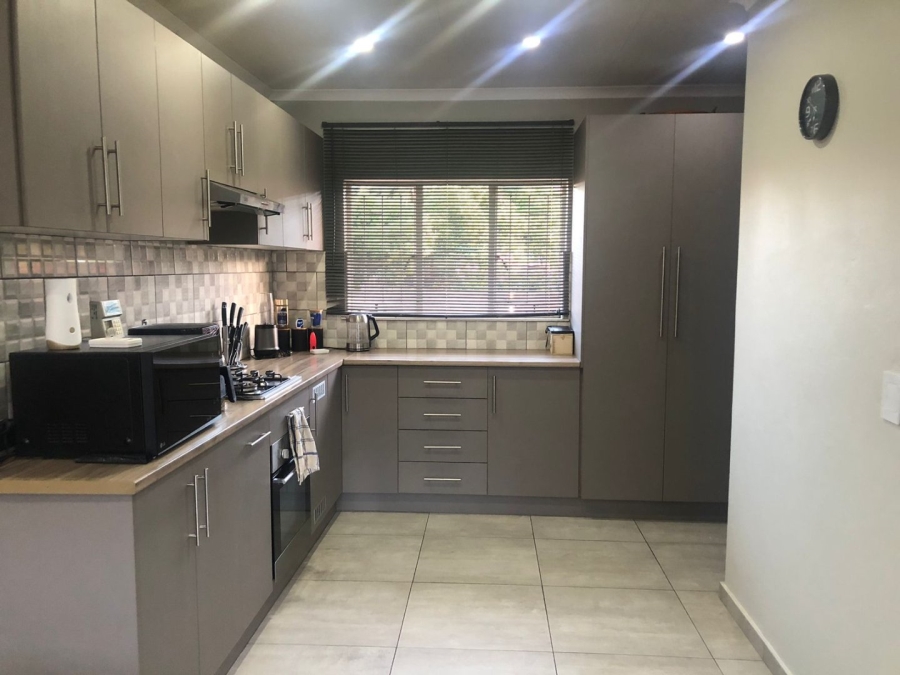 To Let 3 Bedroom Property for Rent in Pellissier Free State